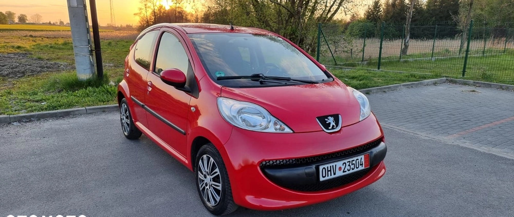 Peugeot 107 cena 7900 przebieg: 257000, rok produkcji 2006 z Mrocza małe 277